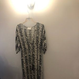 Beautiful maxi dress with v neck